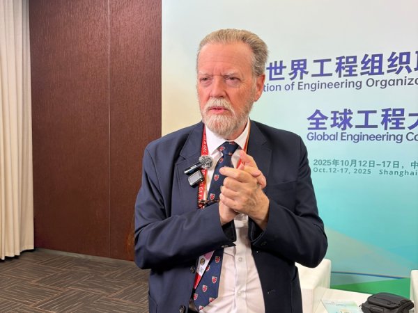 新玺配资 毕业生找不到工作，企业招不到人？英国物理学会主席：是时候“反向学习”了！